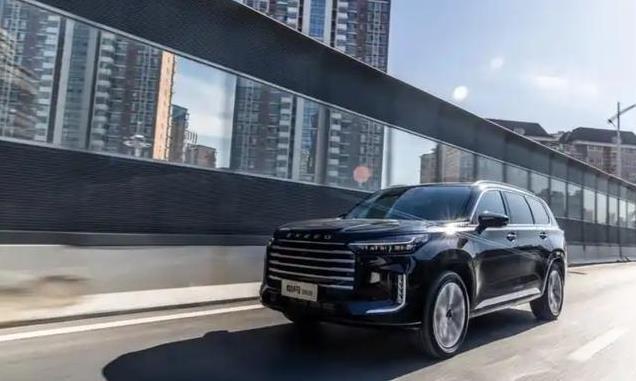 揽月与领克09对比,家庭用车选哪个更合适?性价比谁更高?