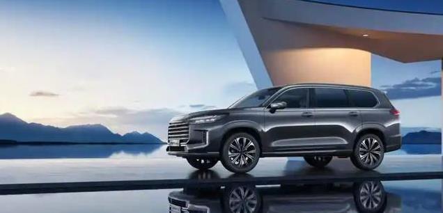 揽月与领克09对比,家庭用车选哪个更合适?性价比谁更高?