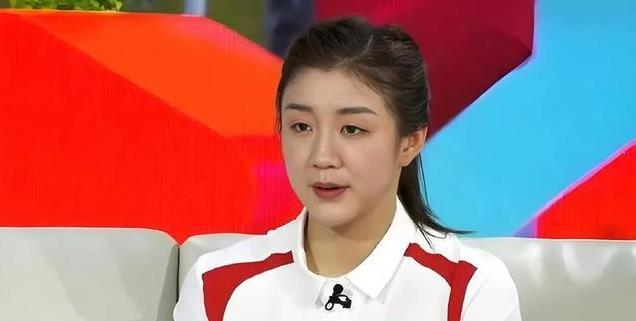 31岁陈梦云南现身，退役后风格大变，颜值气质爆表引热议！