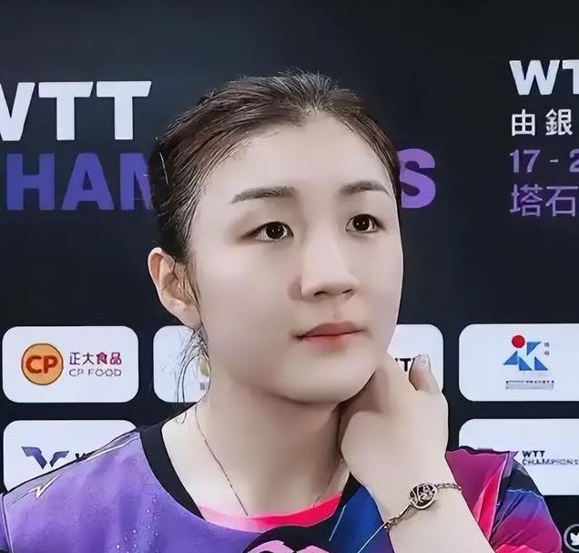31岁陈梦云南现身，退役后风格大变，颜值气质爆表引热议！