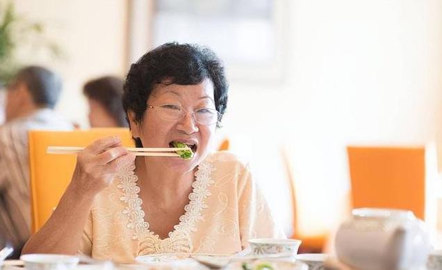 医生提醒睡对才有效！午睡坚持半年试试？高血糖或将迎来4大好转