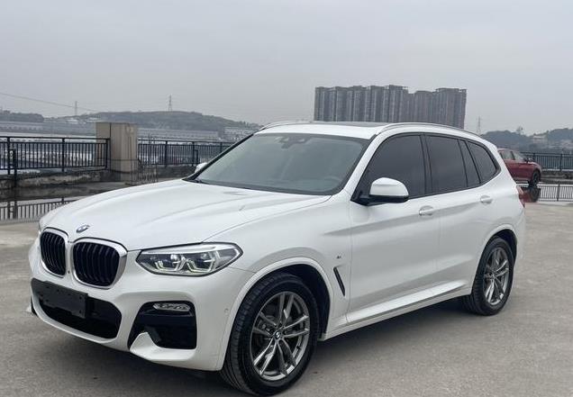 15.98万入手豪华SUV，宝马X3让你享受驾驶与奢华的双重体验！