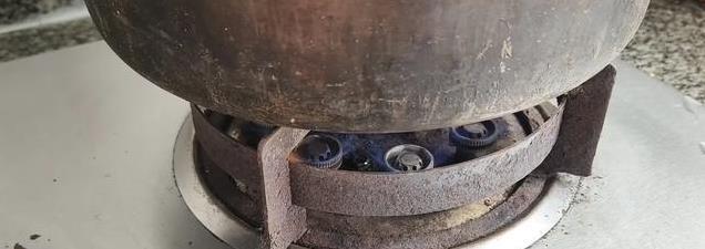 苹果加大蒜蒸一蒸，竟能缓解感冒？老一辈的“神奇”土方法