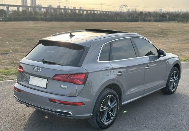 奥迪Q5L，3年车龄，8万公里行驶，性价比竟然超乎想象！