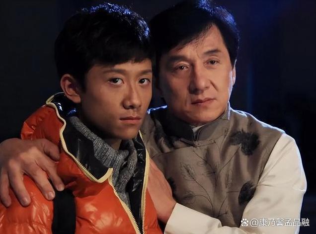 杨紫爸爸去看了张一山话剧 童星蜕变引发关注