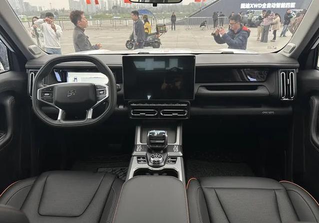 陡坡沟坎随便闯,捷途自由者硬核上市,颜值性能谁不爱?