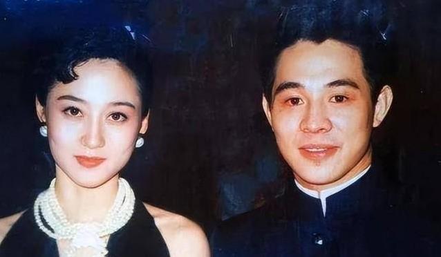 她被李连杰抛弃住地下室十年，却凭一技之长翻身成赢家