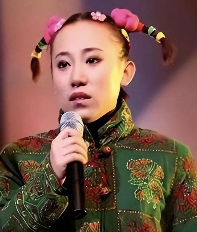 春晚爆红一夜成名，丫蛋为爱连结两婚，如今县城舞台谋生路
