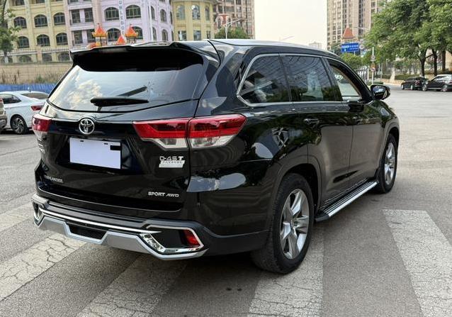 15万买四驱汉兰达，10万公里车况佳，值不值一探究竟？