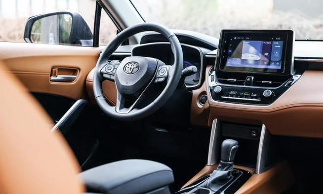 8万买丰田SUV，省油又省心，新悬架升级值不值？