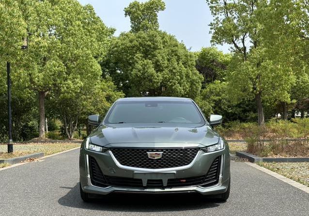 15万买豪车！凯迪拉克CT5才跑4万公里，真值？
