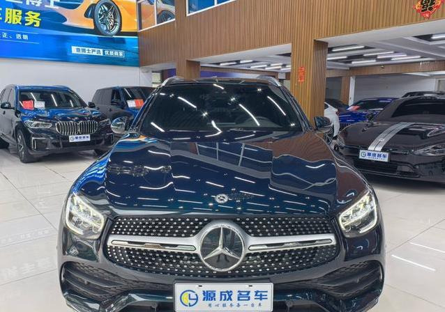 25万捡漏豪华SUV，21年奔驰GLC无事故，值吗？