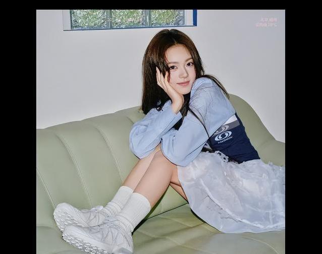 赵今麦新写真惊艳全网，清纯少女秒变古装女神，你爱了吗？
