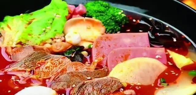 麻辣烫从街头小吃到全球爆红，秘密配方藏着啥？
