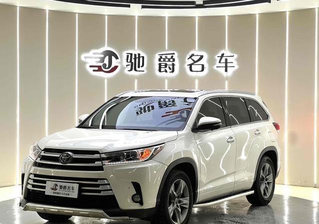 17万入手六年汉兰达，2.0T七座真省钱，家用值不值？