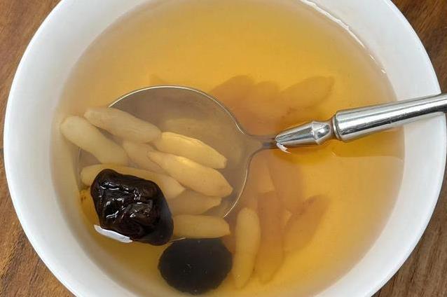 夏天抑郁睡不好？5款养心饮品，喝出好心情