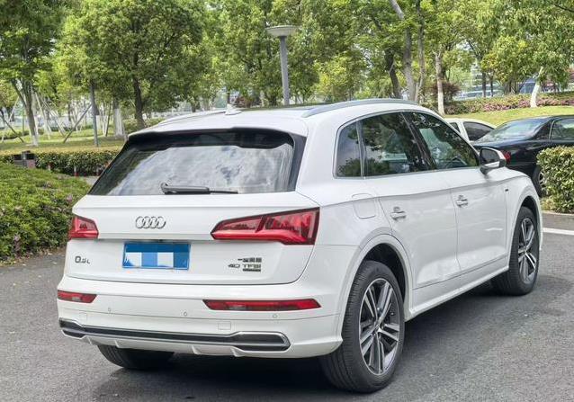 12万公里奥迪Q5L仍亮眼，豪华感不减，值不值得入手？