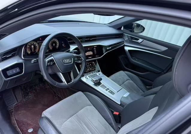 23.8万买奥迪A6L，8.5万公里值不值，家用商务全拿下？