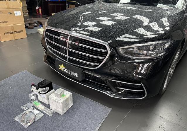 百万奔驰S450没香氛系统？加装后车内秒变花海，值吗？