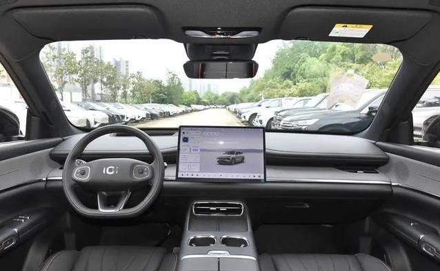 12万买大五座SUV，纯电145公里，油耗才3.9升？