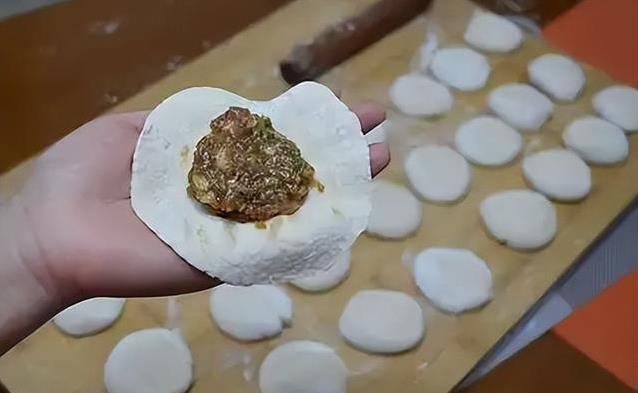 早餐不吃包子油条，胆固醇降20多？医生揭秘真相