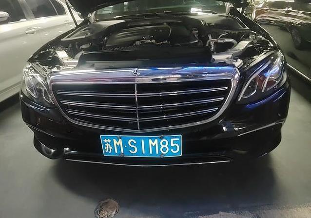 5年奔驰E级仅26万，豪华不减，值不值？
