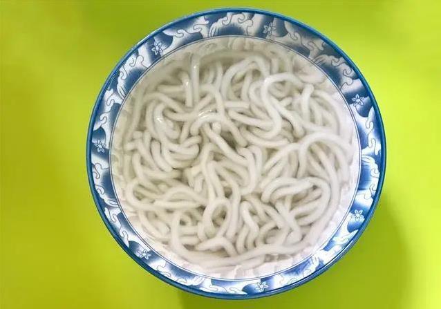 土豆粉凭啥这么香？简单几步酸辣开胃，你也能做出火锅店味！