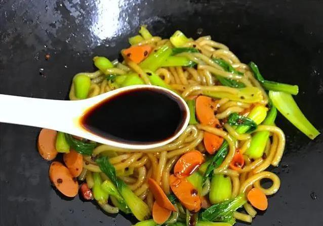 土豆粉凭啥这么香？简单几步酸辣开胃，你也能做出火锅店味！