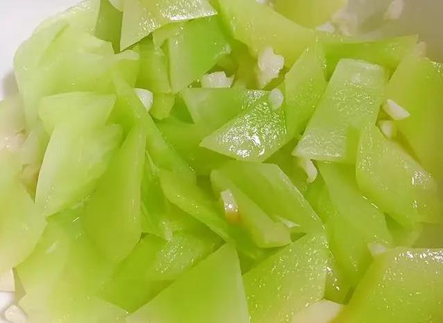 爸妈缺钾易累，五种家常菜补足，身体好到满街跑