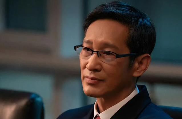 检察官查案遇阻，指导小组被解散，专案组却带来大反转