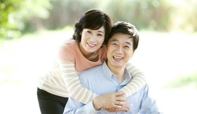25岁美甲师查出艾滋病，身体早有信号，她却不当回事