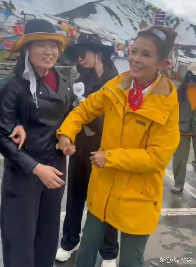 朱迅任甘孜文旅宣传推广大使 善举架起情感桥梁