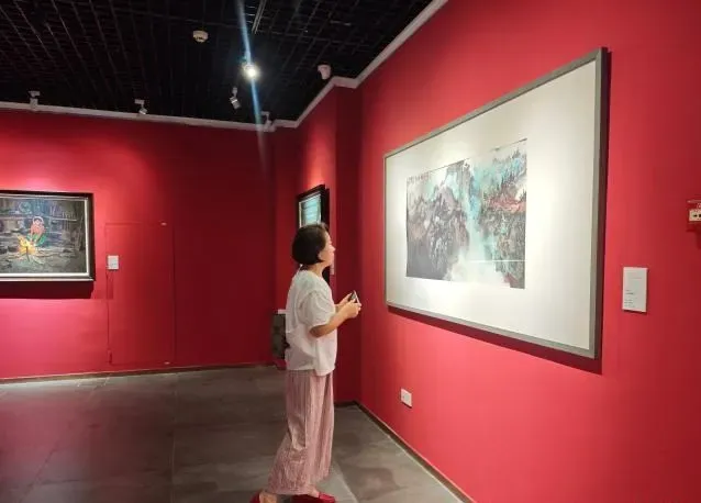 “南海春潮·当代美术名家迎春作品展”在三亚开幕，展期至3月10日