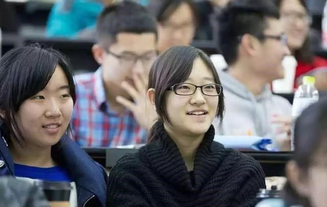 学霸为什么很容易认出？身上会有这3个特征！