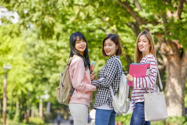 1222万背后的冷思考：学历贬值时代如何自救？