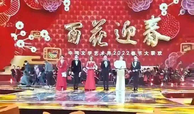 中国文联2022年春晚演员阵容曝光 杨幂邓超等现身
