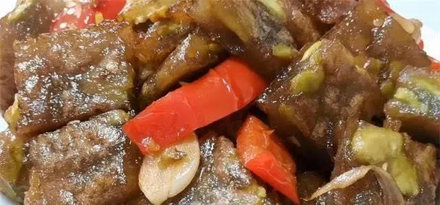 蚕豆变好吃：多加一样食材，嫩香软糯，翠绿不发黄