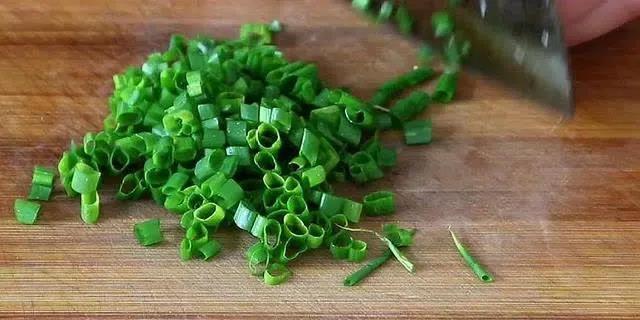 金针菇这样做简单又好吃，我家一周做3次，比吃肉还过瘾