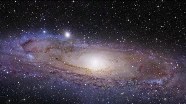 太阳系正在坠落？最终落入银河系中心，科学家计算出了坠落时间