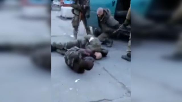 俄媒：被俘人员遭乌军近距离射杀