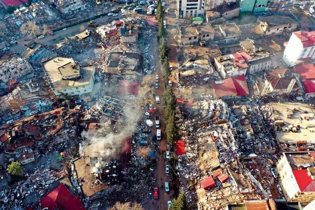 土耳其地震背后的人祸:建筑不达标 让土耳其的许多城市陷入了困境