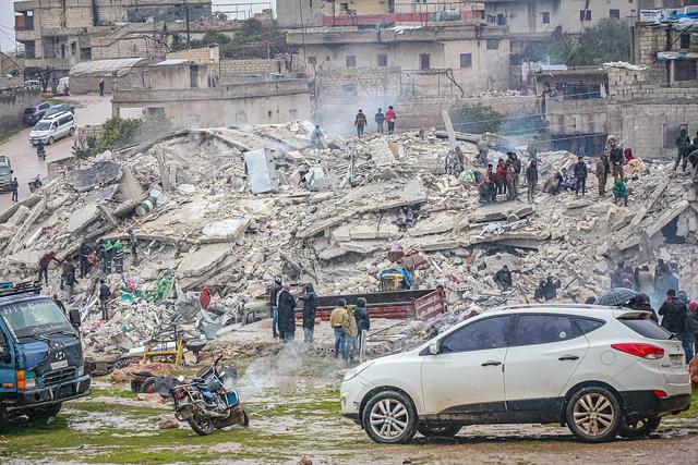 土耳其国防部长：土军方已全面动员应对震后救灾 中国救援队在土重灾区开展救援工作