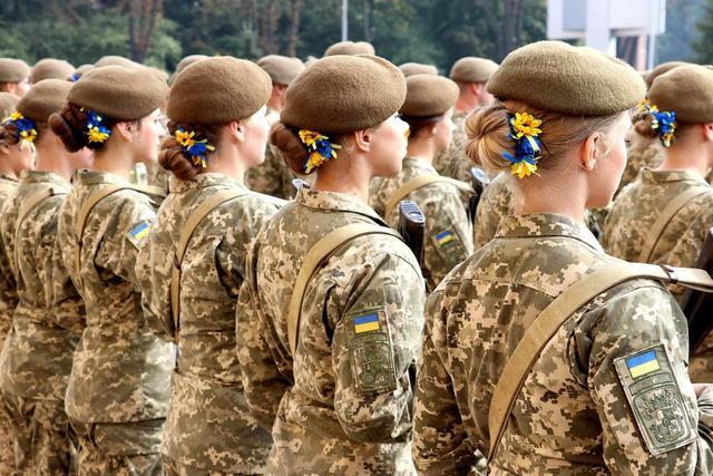 战场背后 乌克兰女兵面对的是什么? 性骚扰是常态