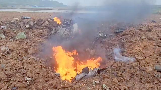 一架美国F-16战斗机在韩国坠毁 飞机可能是在训练期间坠毁