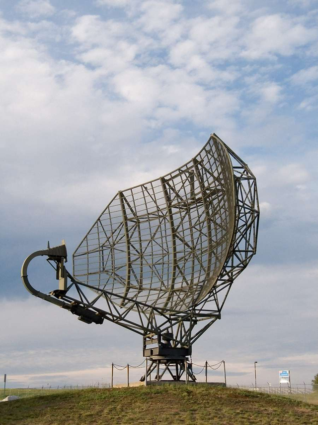 解放军一进岛礁上空,就被日本雷达盯住,南海方向,菲部署正成型