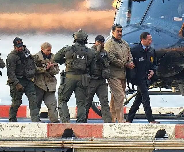 美军抓捕马杜罗,给解放军提了个醒,两岸统一或许还有第3种方式