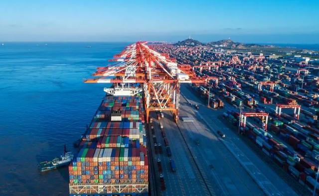 德国对华态度天翻地覆，二十年间，德总理访华姿态180度转变