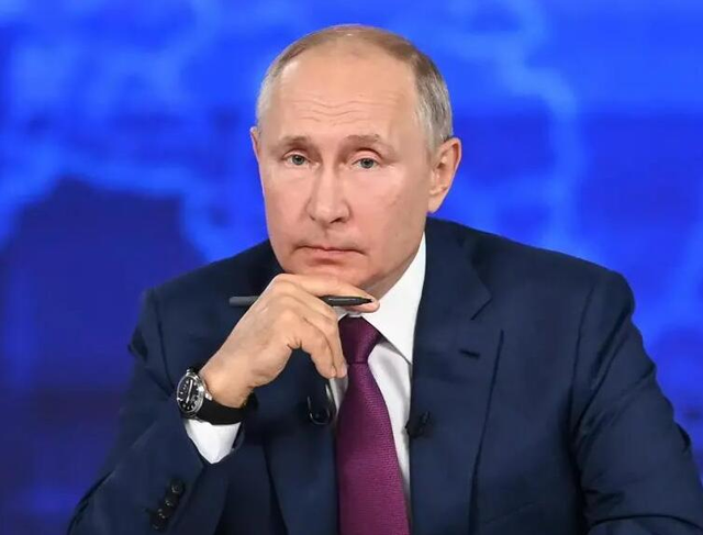 晚报|福建本土确诊120例、香港反黑4天拘捕298人