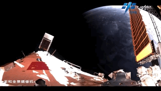 翟志刚的动作亮了！一起来看看太空里的跨年