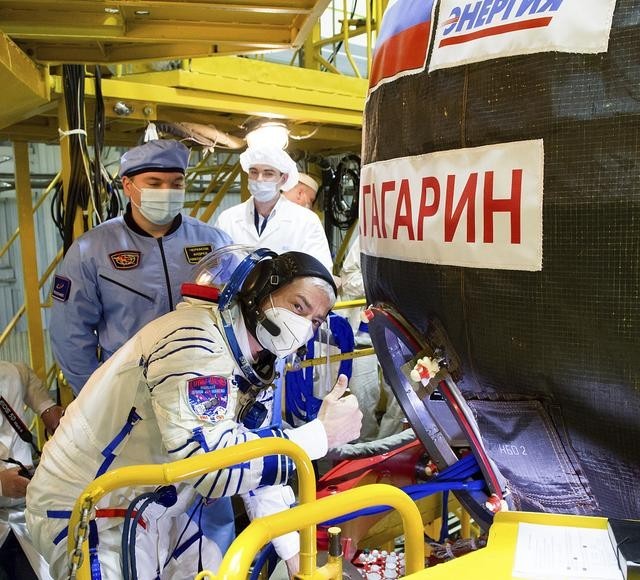 美俄航天员将同乘俄飞船返回地球
